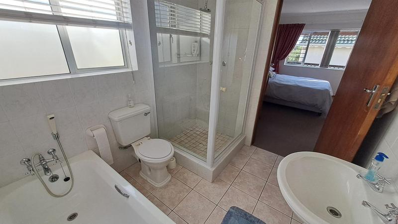 2 Bedroom Property for Sale in Stilbaai Wes Western Cape
